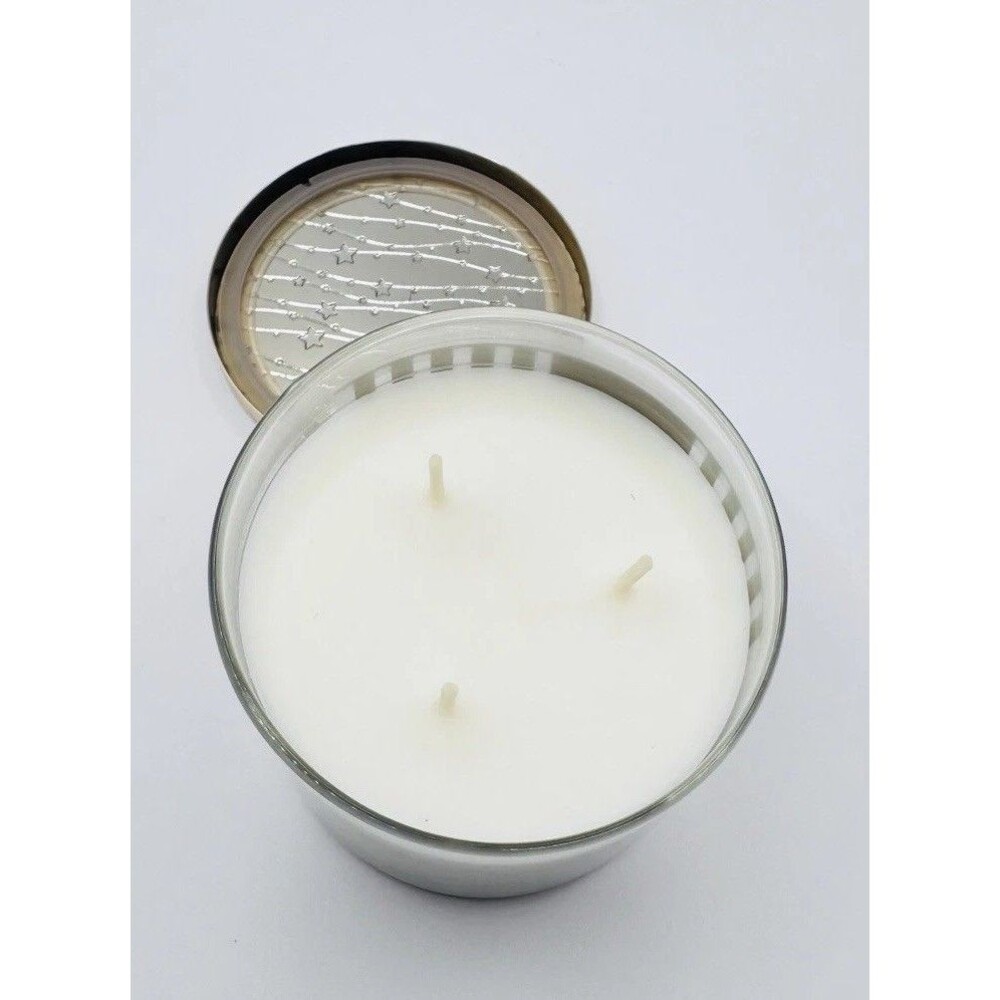 Bath Body Works Golden Berry Mistletoe Candle 3 Wick 14.5 oz Discontinued NEW - Picture 3 of 5